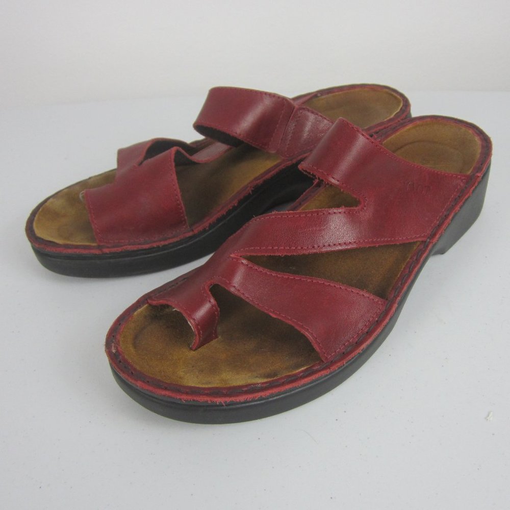 Naot Monterey Slide Sandals in Burgundy Leather 41